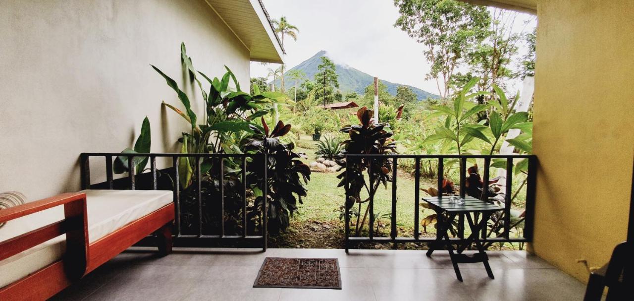 Yellow Tree Suites La Fortuna Exterior foto